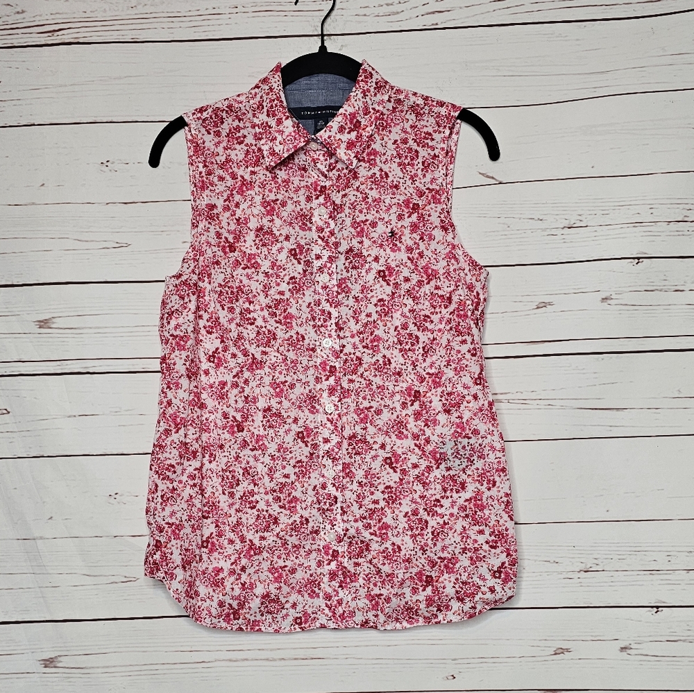 Tommy Hilfiger Floral Sleeveless Button Down Shirt
